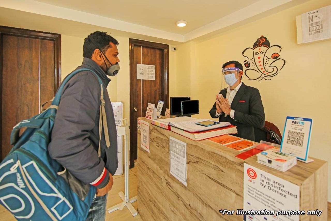 Oyo Silverkey 74581 Nallagandla Hotell Hyderabad Exteriör bild