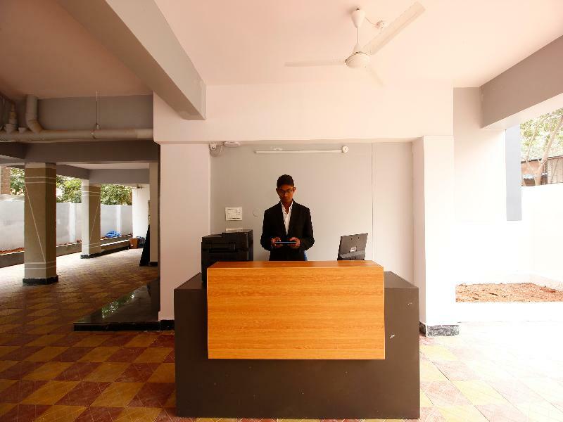 Oyo Silverkey 74581 Nallagandla Hotell Hyderabad Exteriör bild