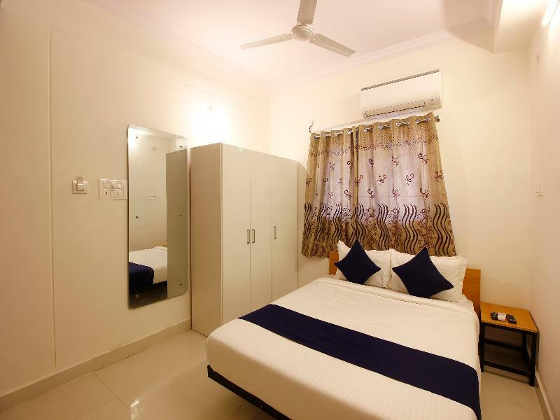 Oyo Silverkey 74581 Nallagandla Hotell Hyderabad Exteriör bild