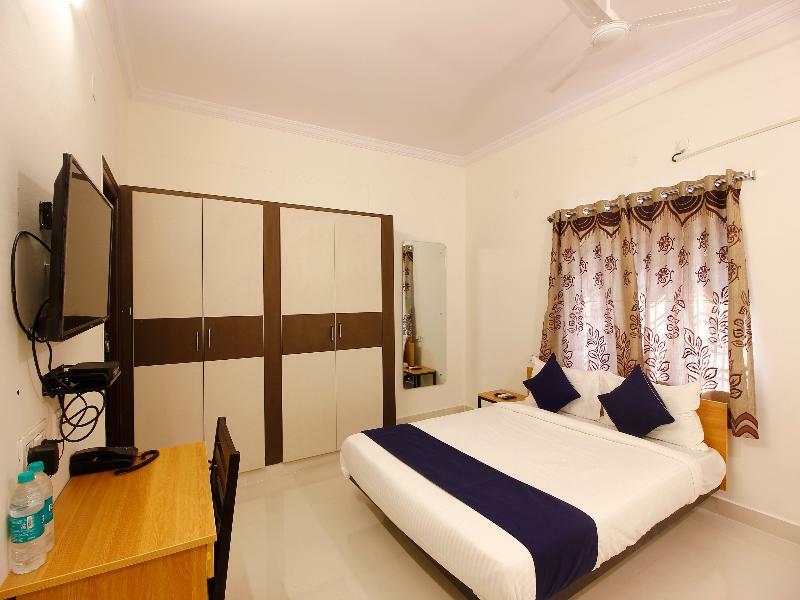 Oyo Silverkey 74581 Nallagandla Hotell Hyderabad Exteriör bild